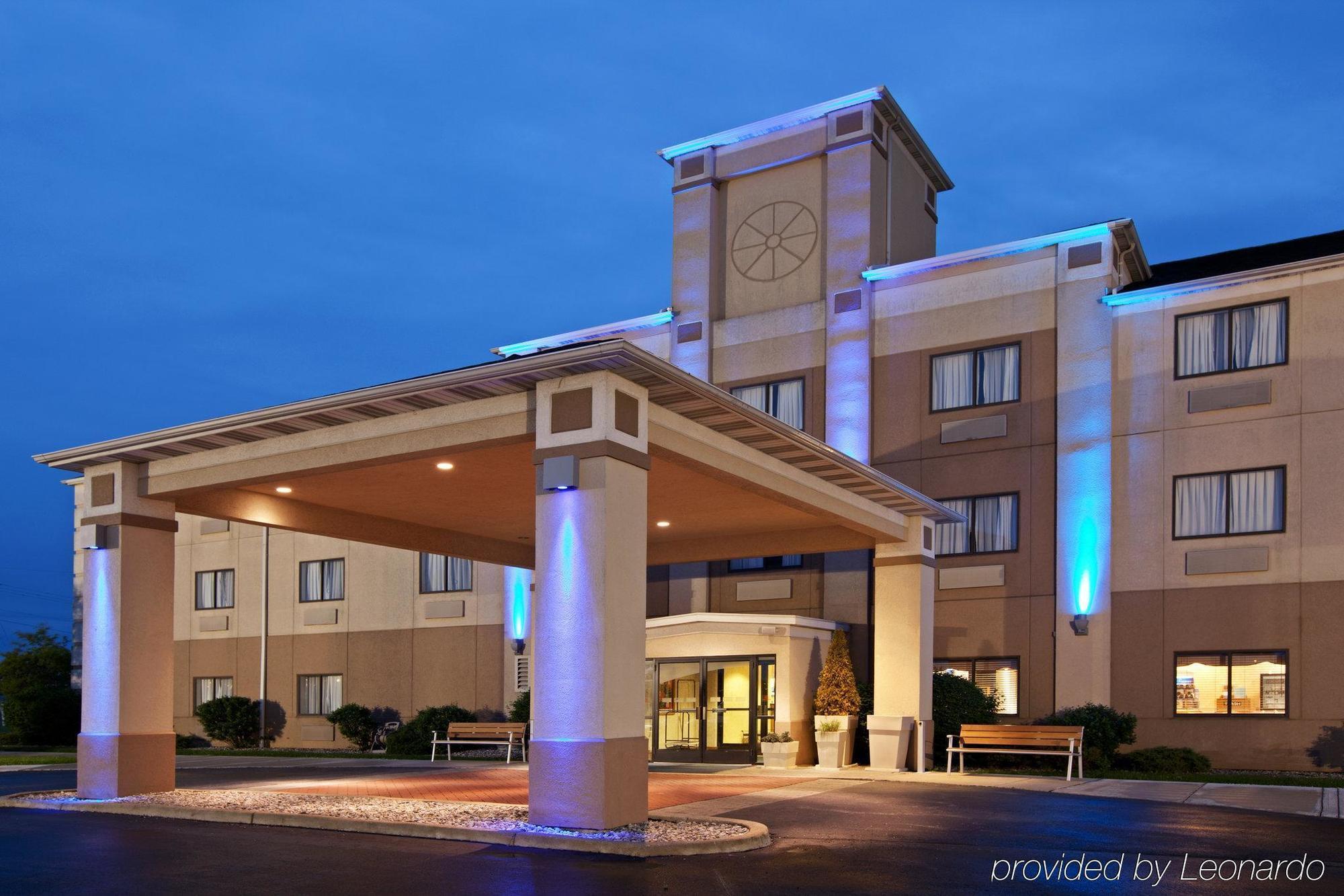 Holiday Inn Express Adrian By Ihg Exterior foto