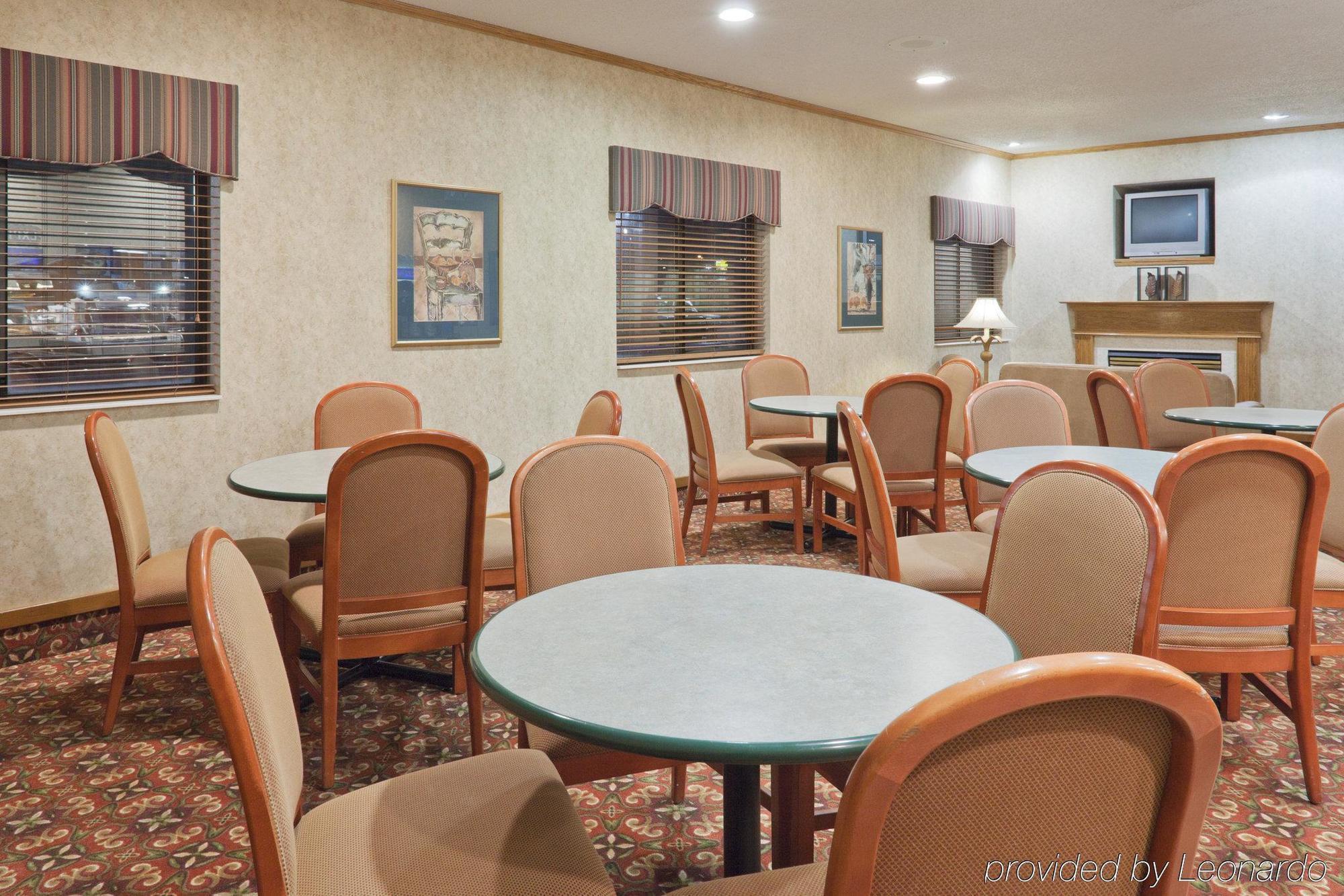 Holiday Inn Express Adrian By Ihg Restaurant foto